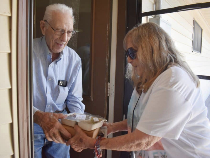 Meals on wheels delivery